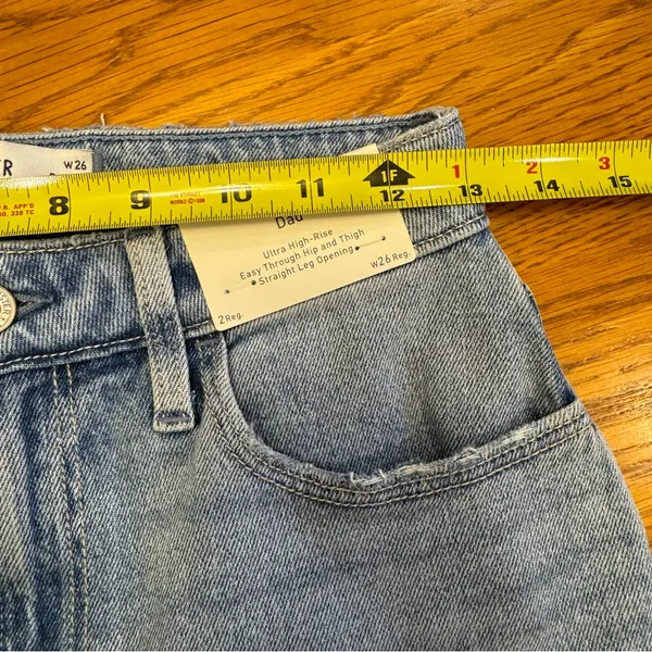 Hollister Ultra High Rise Dad Jean‎ Womens Size 2 Regular in Light Wash NEW - Image 9