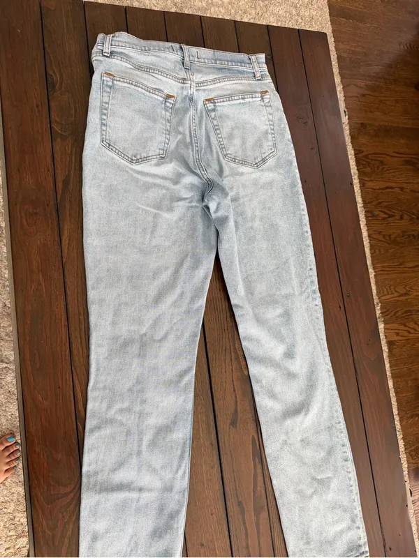 Abercrombie & Fitch Light Blue High-Rise Slim Straight Jeans - Image 4