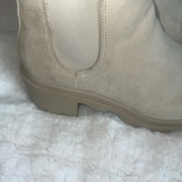 Steve Madden‎ Cream Ankle Booties with Suede Texture - Image 3