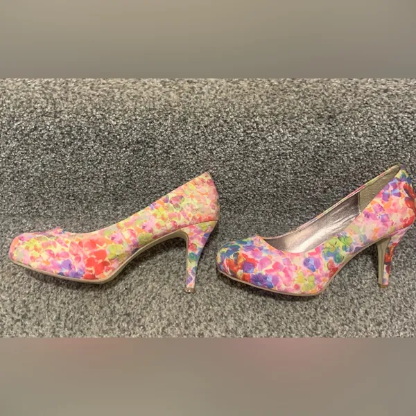 Madden Girl Pink Multicolor Floral Print Pointed Toe Pumps Heels - Image 3