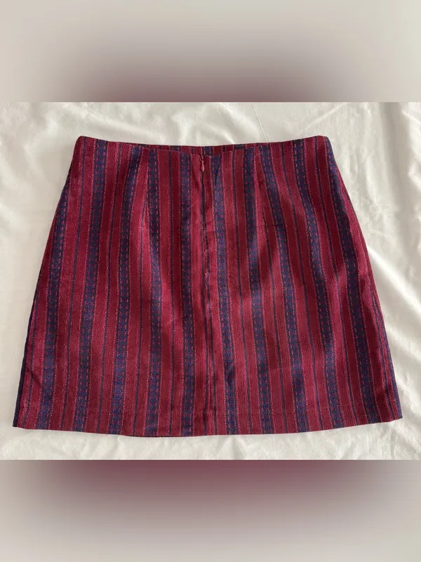 Mi Ami Burgundy Boho Striped Mini Skirt Size Medium Red - Image 9