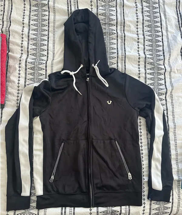 True Religion Men’s Hoodie jacket size large - Image 3
