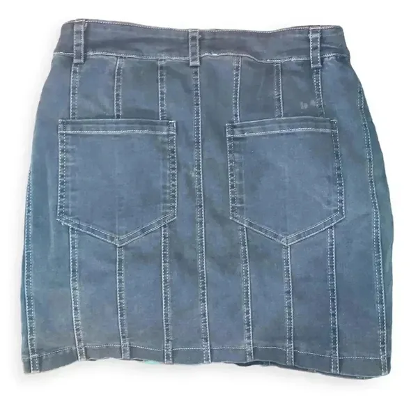 DONATED

Emory Park mini skirt - Image 3