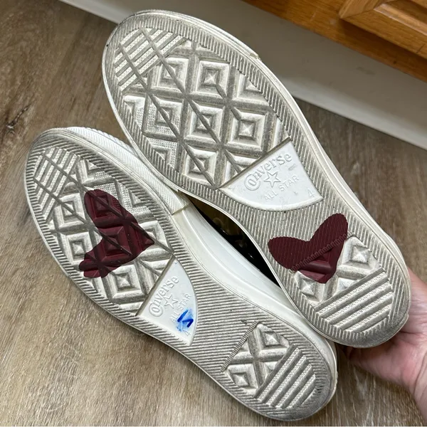 Converse Limited Edition Valentines Platform Sneakers‎ - Image 5