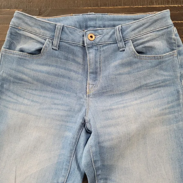 Tommy Jeans Light Wash Denim Straight Leg Jeans Women’s Size 4 Faded Casual - Image 3