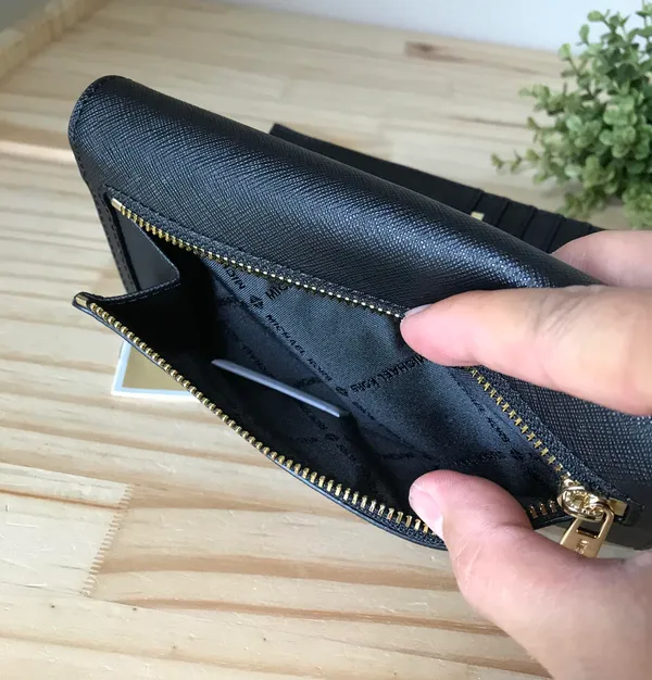 Michael Kors Wallet - Image 6