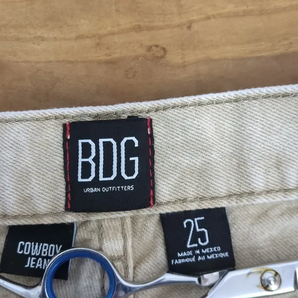 Ladies' BDG Cowboy Jeans Khaki Colored Denim Size 25 - Image 3