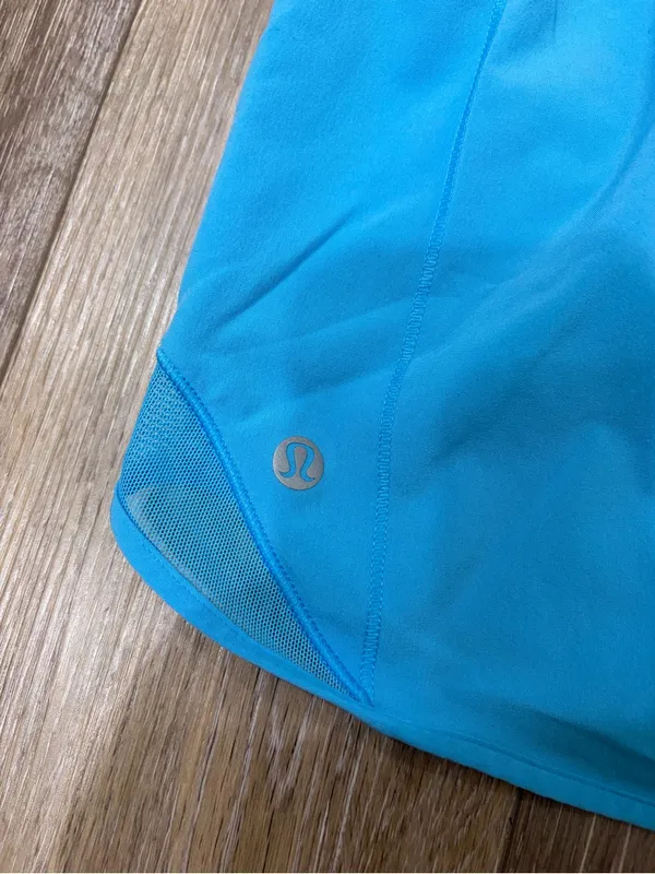 Lululemon Hotty Hot High-Rise Lined Shorts Kayak Blue Light Size 2 NWOT - Image 5