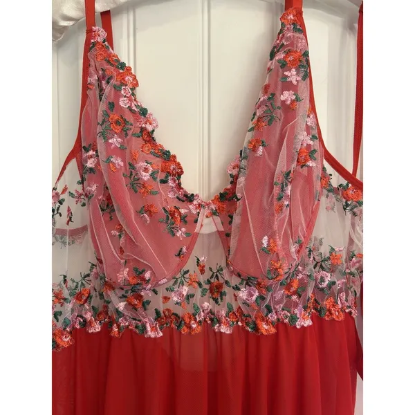 Women’s 3XL Red Floral Embroidered Sheer Mesh Babydoll Lingerie & Matching Thong - Image 4
