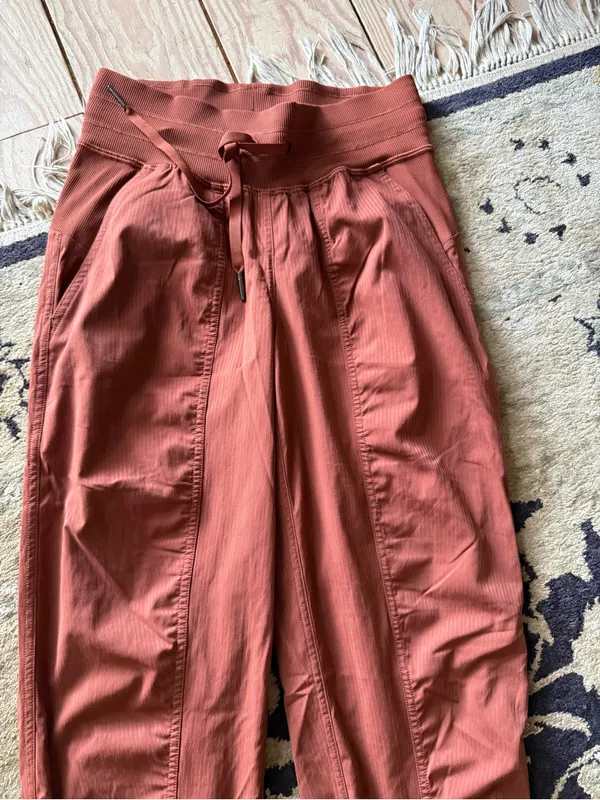 Lululemon Dance Studio Jogger Size 0 - Image 2