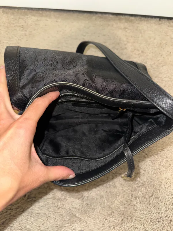 Michael Kors Purse Crossbody - Image 2