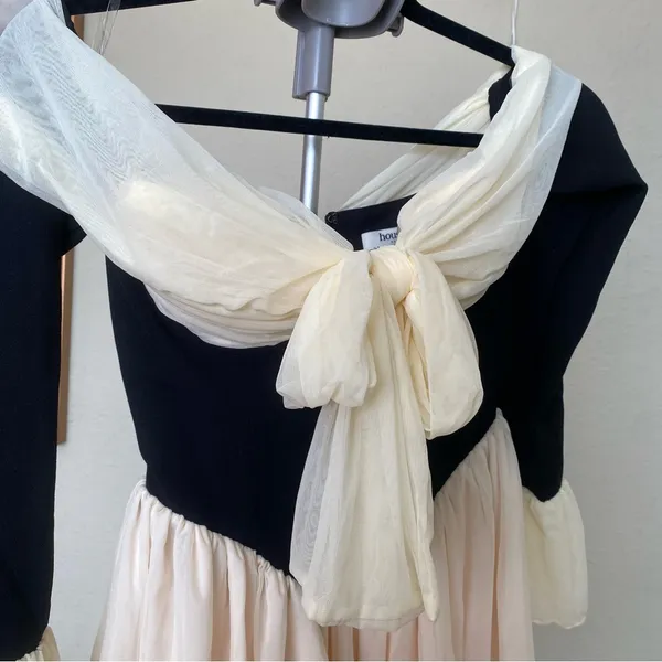 HOUSE OF CB 'Alana' Black & Cream Off‎ Shoulder Dress NWOT size XS A-C - Image 8