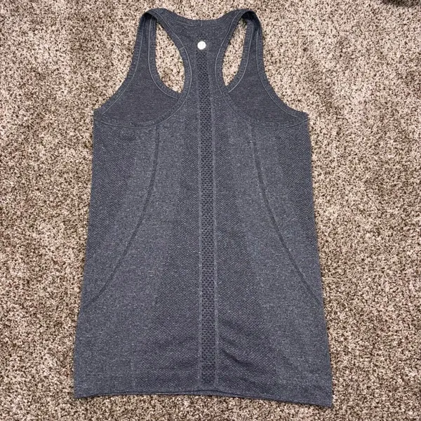 Lululemon Swiftly Tech Racerback Tank Heathered Grey Size 4 - Image 2