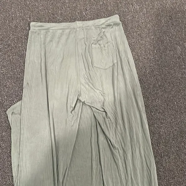PJ set Green - Image 5