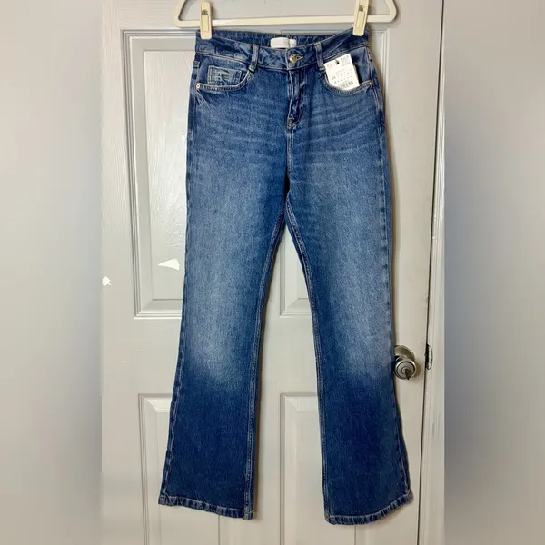 Bootcut ZARA Blue Mid Waist Flare Leg Jeans Women’s light wash Stretch NWT Sz 2 - Image 4