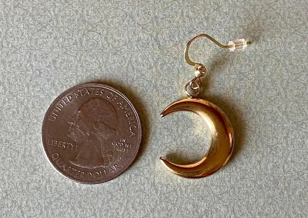 Handmade gold tone stainless steel moon simple earrings⭐️ - Image 5