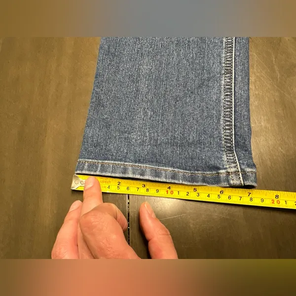 Carhartt Jeans Women's Size 8 Regular (32x29) Blue Denim Relaxed Fit - Image 8