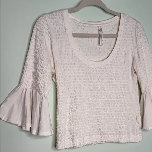 Anthropologie Cream Scoop Neck Smocked Bell Sleeve Blouse XS - Image 8