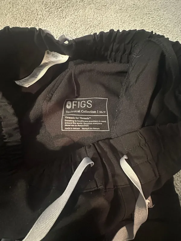 FIGS Zamora Jogger Scrub Pants - Image 3