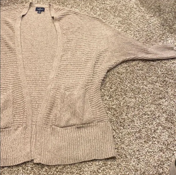 American Eagle Cardigan - Image 2