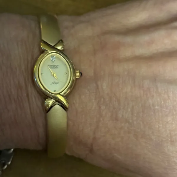 Vintage Armitron Diamond Now gold plated watch - Image 5