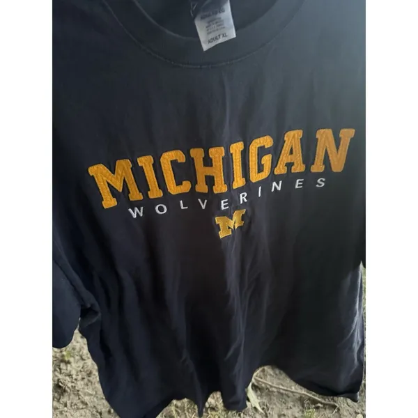 AS‎ Sports Navy Blue Size XL Embroidered MICHIGAN WOLVERINES Tshirt Vintage - Image 2