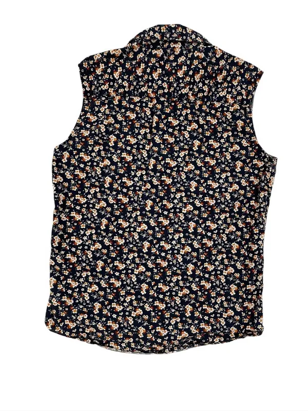 Sleeveless Floral Button - Image 2