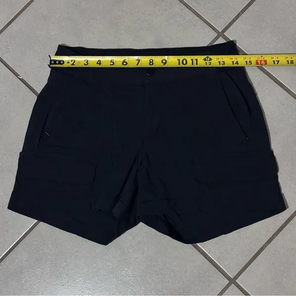 Athleta Trekkie Women Black Hiking Cargo Shorts Stretch‎ Athletic size 2 - Image 4