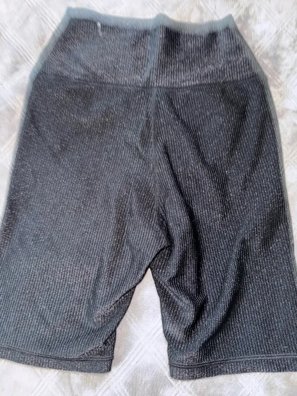 Offline by aerie women’s ribbed biker shorts size M black - Image 4
