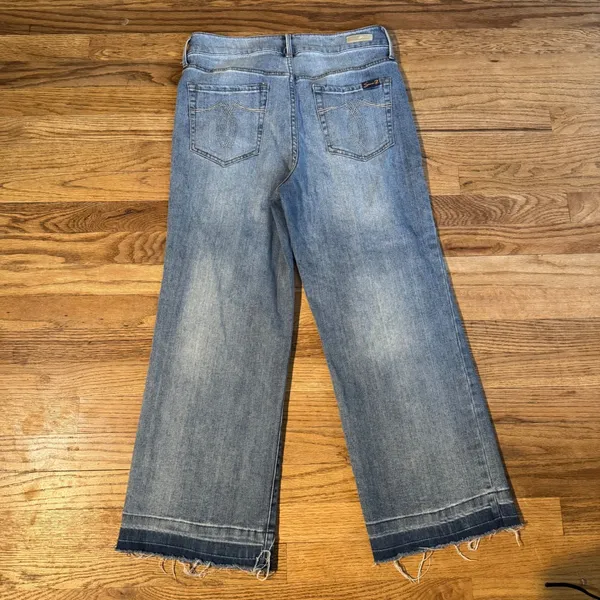 Seven7 Pacifica High Rise Wide Leg Jeans Medium Wash Raw Hem Size‎ 8 - Image 2