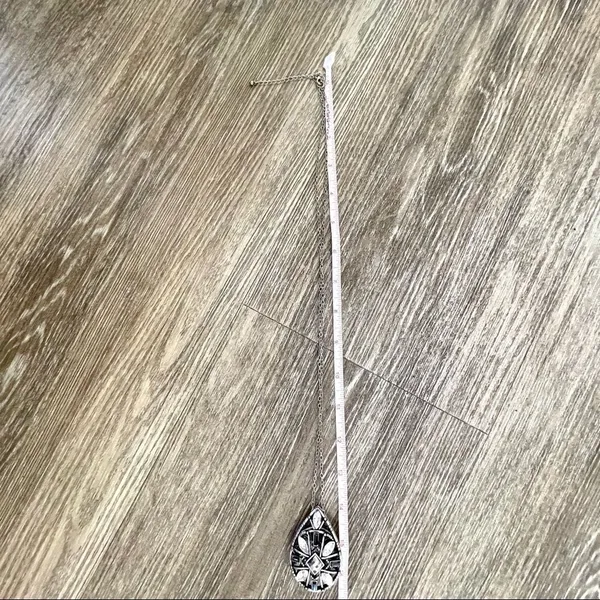 Long silver tone rhinestone pendant necklace - Image 5