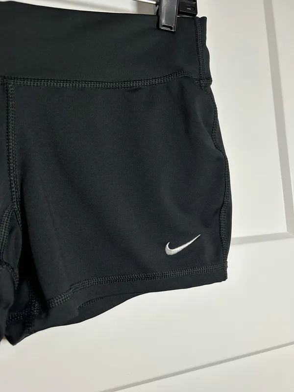 Medium/large Nike black spandex shorts - Image 2
