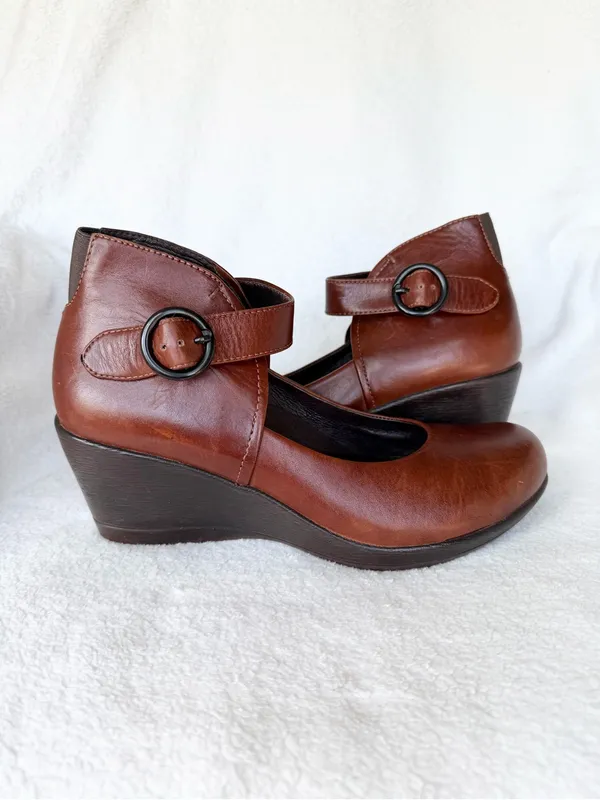 Dansko Womens Rebel Wedge Pump 39 Mary Jane Buckle Casual Heels Leather Brown - Image 5