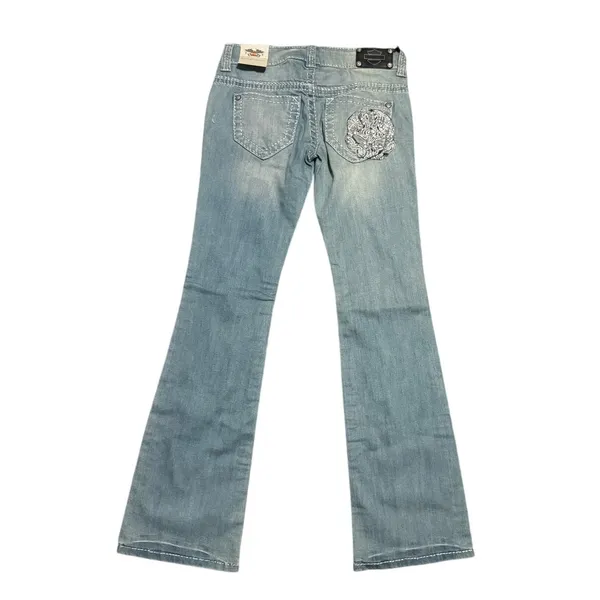 Harley-Davidson NWT Curvy Boot Cut Jeans Skull Embellished, Light Wash (Size: 0) - Image 2