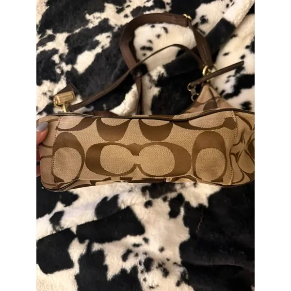 Vintage Coach Signature Stripe Hobo - Image 5