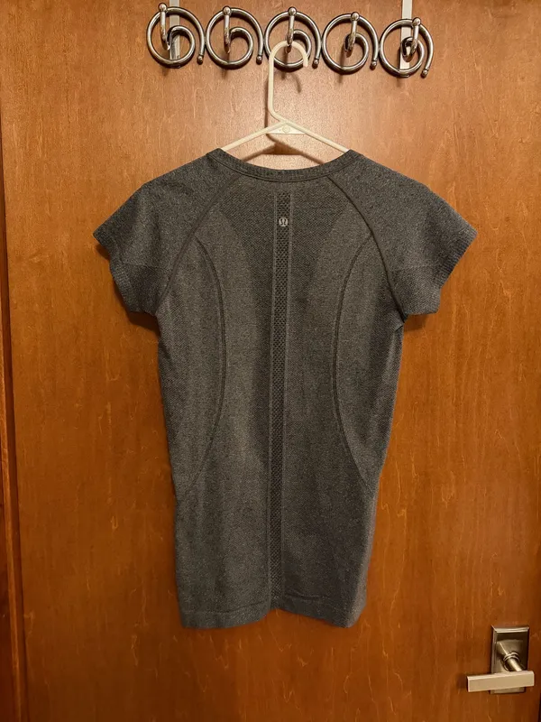Lululemon Short Sleeve - Image 2