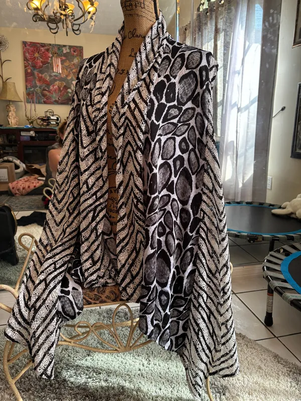 Fantatic vest size S. 💜 Multiple - Image 5