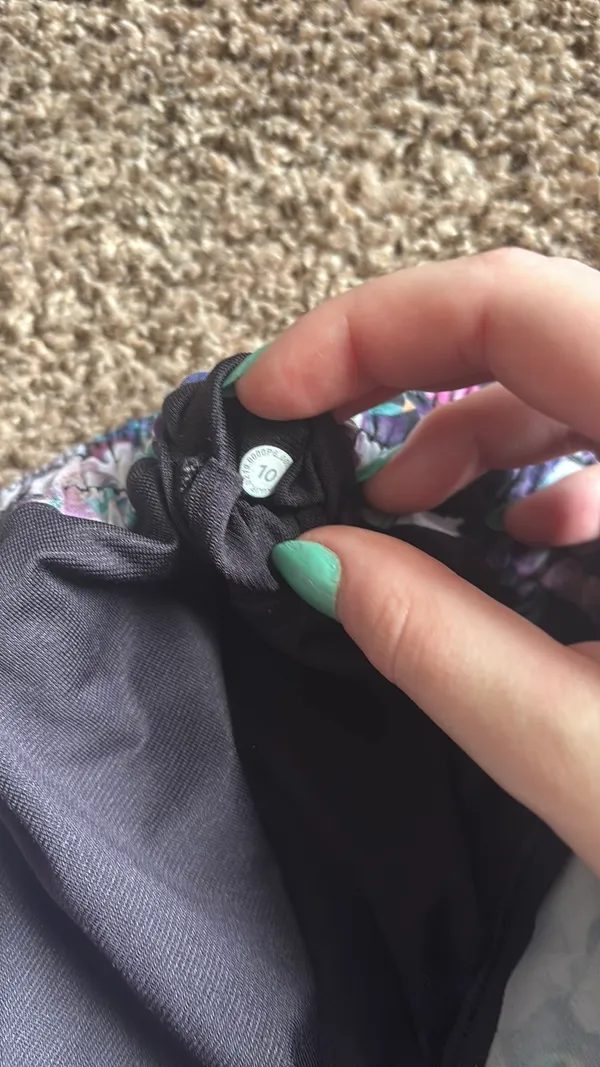 Lululemon Shorts Hotty Hot - Image 3