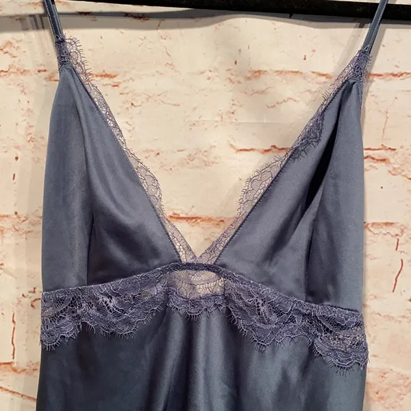 Victorias Secret night gown lace trim L purple - Image 2