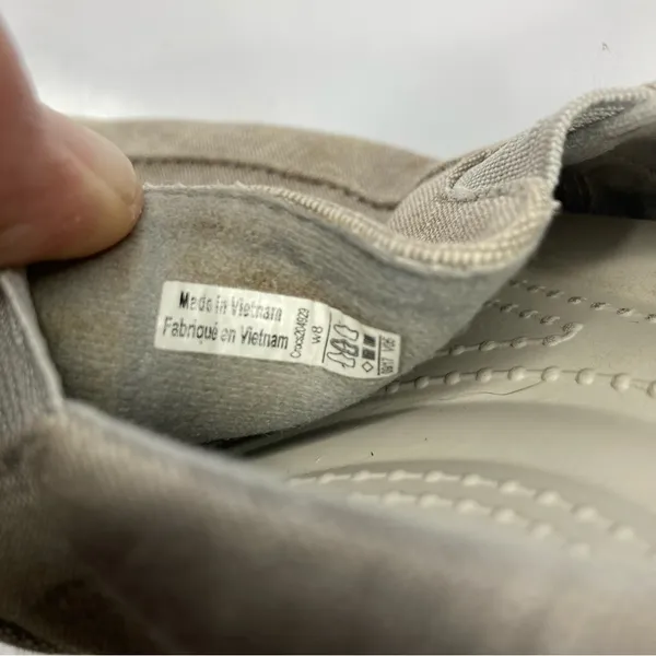 Crocs‎ citiline tan canvas slip on shoes size 8 - Image 9