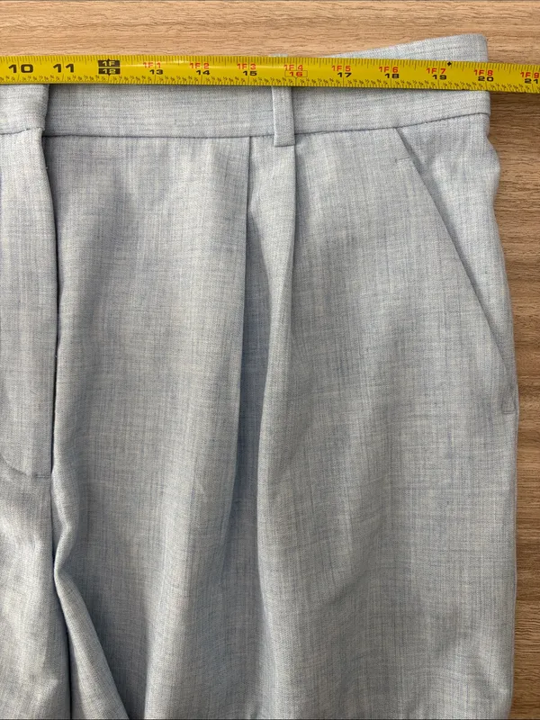 Abercrombie & Fitch Pleated Shorts Light Blue Women Size 18 - Image 5
