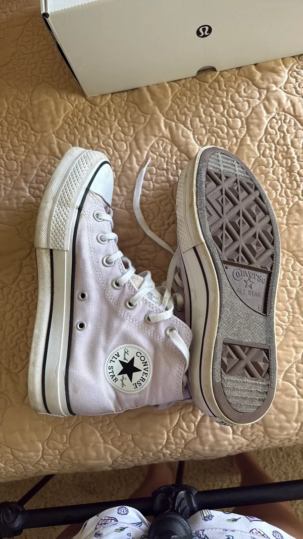 High-Top Converse Chuck Taylor All Star Platform - Image 3