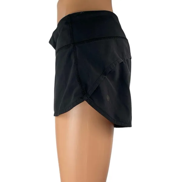 Lululemon Women's Black Pull On Back Pocket Workout Athletic Running Shorts Sz 6 - Image 2