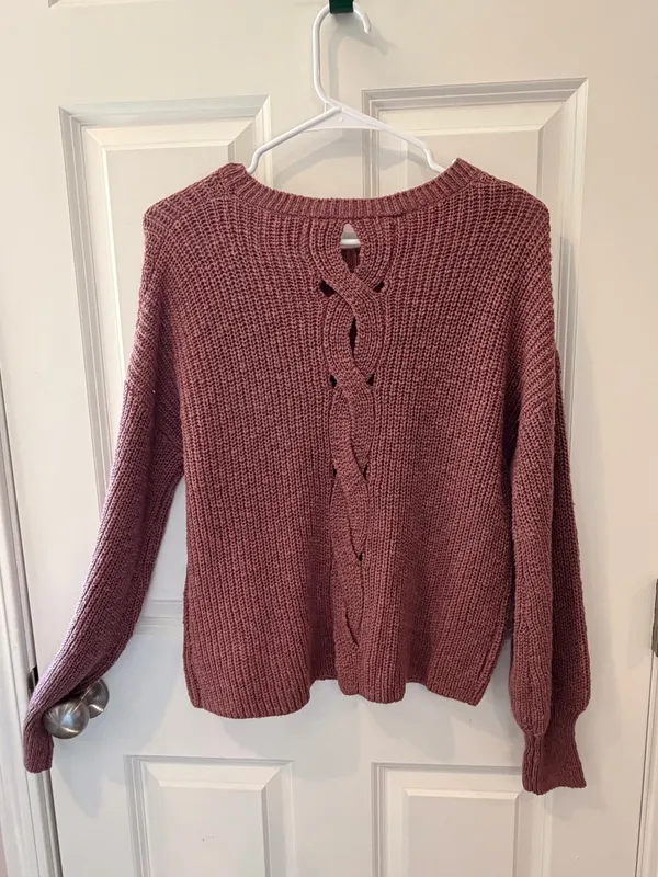 Pink Rose Dusty Rose Sweater Size Medium - Image 4