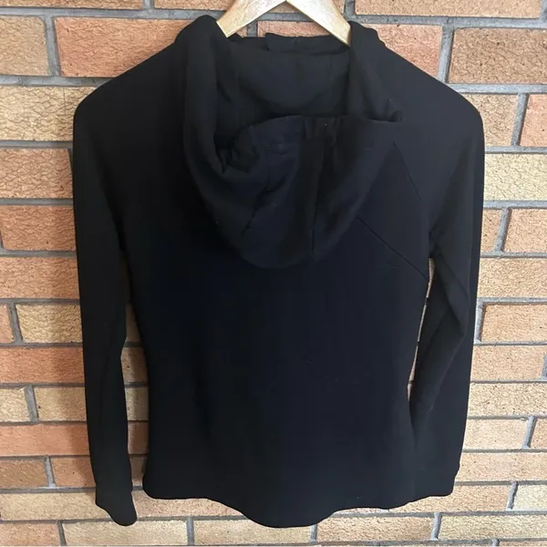 Gymshark Women's Black Full Zip Up Athletic Hoodie Sweatshirt Size Small - Image 2