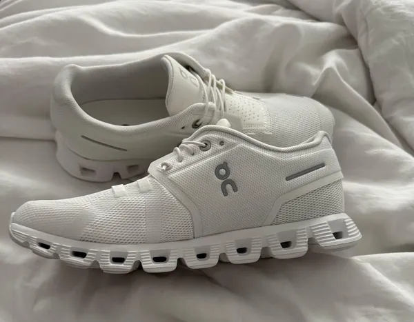 On Cloud Shoes - Image 3