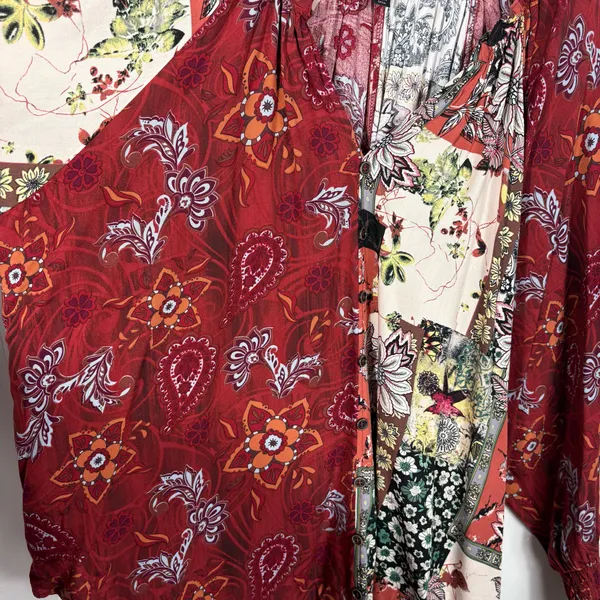 GiGiO USA Patchwork Maroon Floral Relaxed Fit Blouse Top Large L Button Front - Image 3