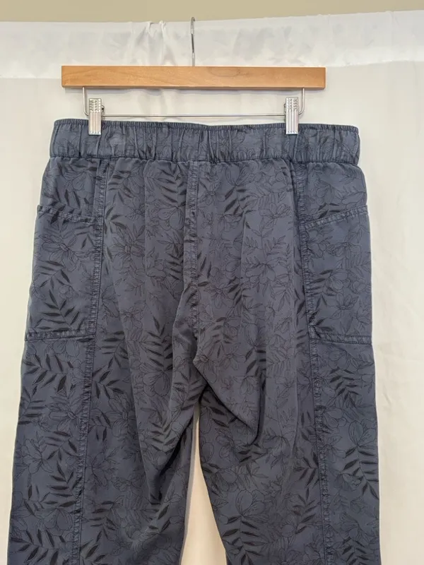 TenTree Colwood Jogger Leaf Print size‎ M - Image 4