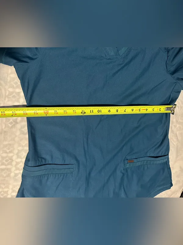 Cherokee women top scrub size medium - Image 9