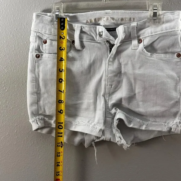 American‎ Eagle Women White Hi-Rise Shortie Shorts Denim size 2 - Image 4